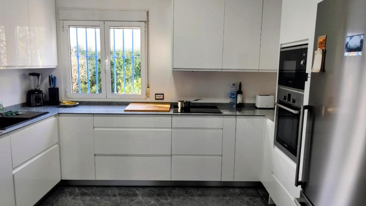 Villa With Private Pool, Bbq, Fitness Center & Sauna San Vicente Raspeig Екстериор снимка